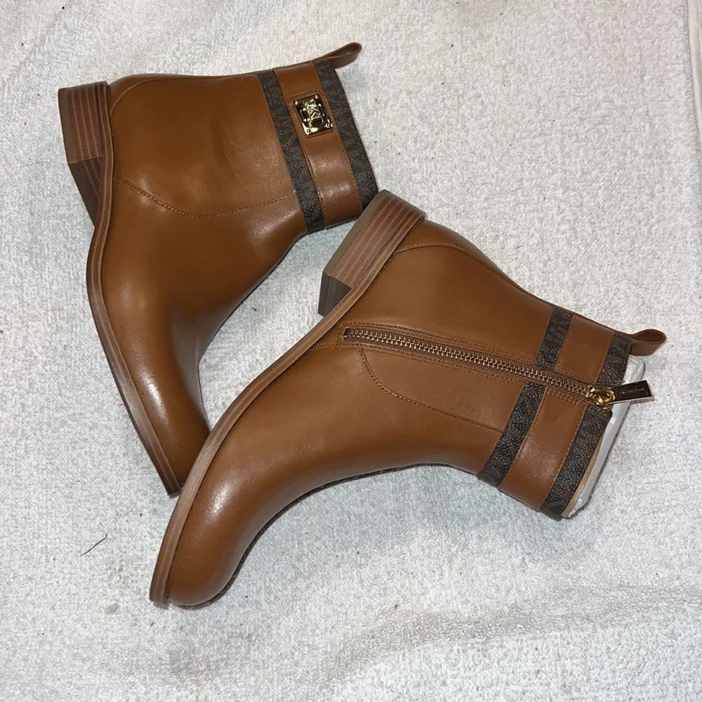 Michael Kors Brown Ankle Boots - Picture 3 of 4